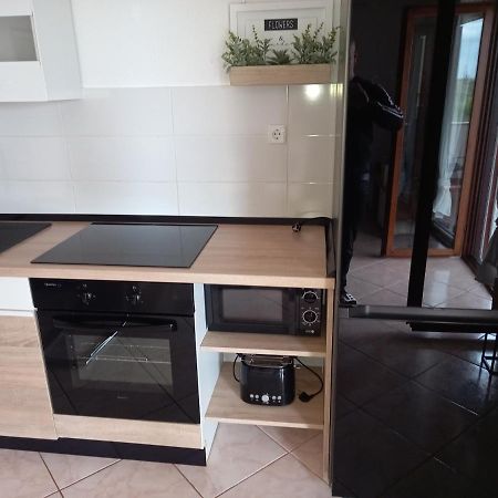 Vacation Home Katarina Nin Luaran gambar